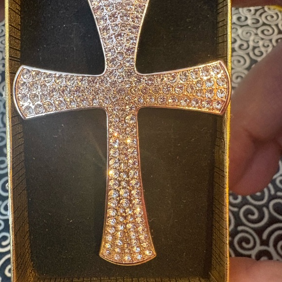 Silver Rhinestone Cross brooch - Picture 8 of 10